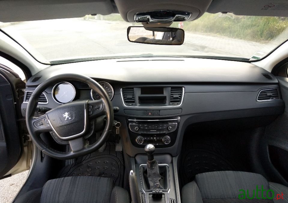 2012' Peugeot 508 Sw photo #4