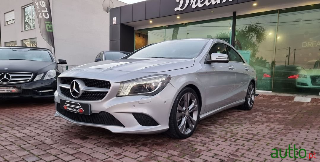 2013' Mercedes-Benz Cla-220 photo #5