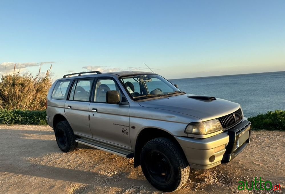 1999' Mitsubishi Pajero Sport photo #3