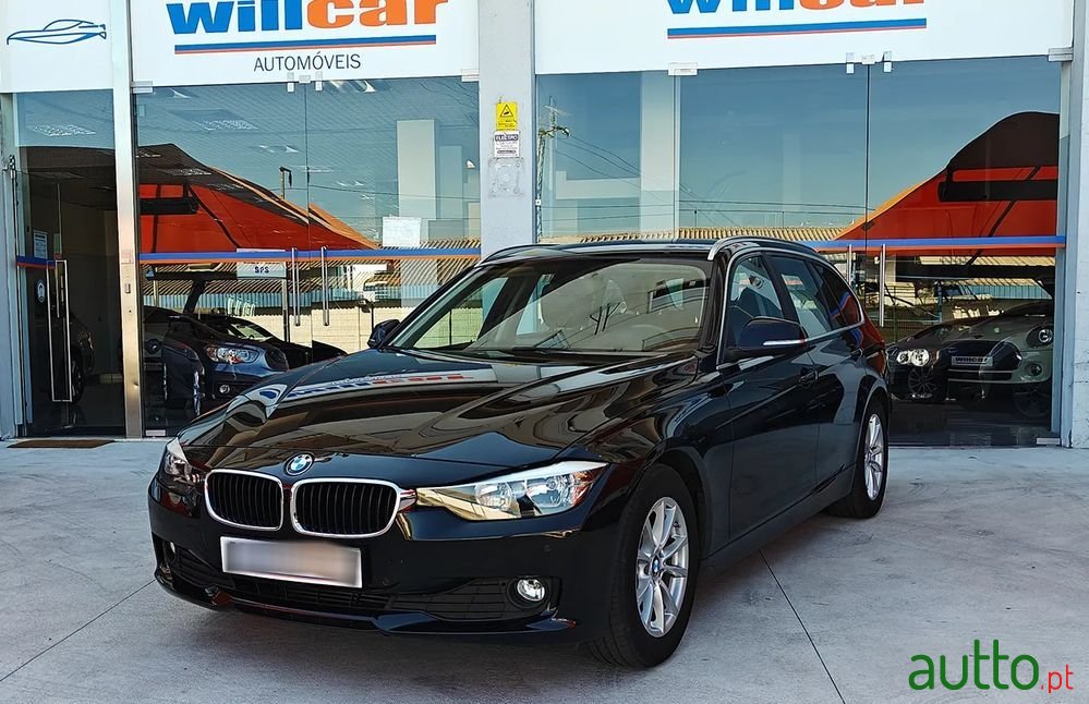 2015' BMW 320 photo #1