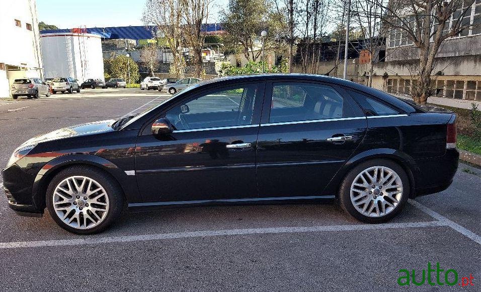 2008' Opel Vectra Gts photo #2