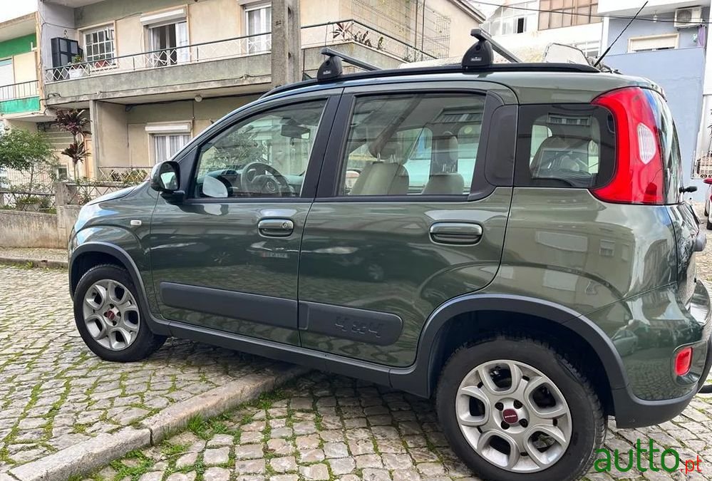 2013' Fiat Panda photo #2