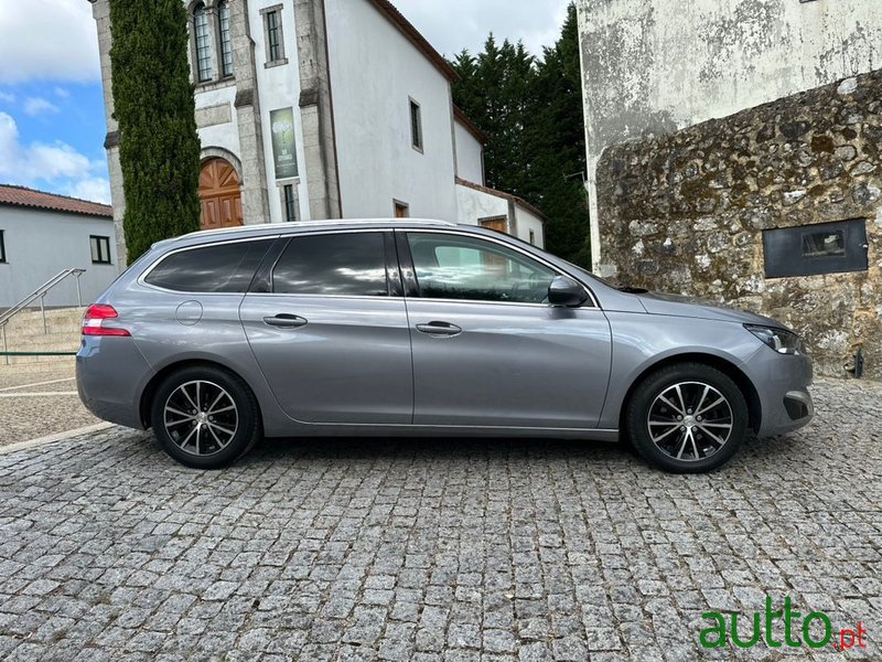 2016' Peugeot 308 Sw photo #3