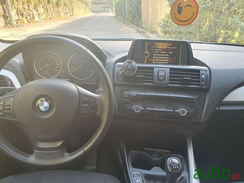 2012' BMW 116 D Efficientdynamics photo #4
