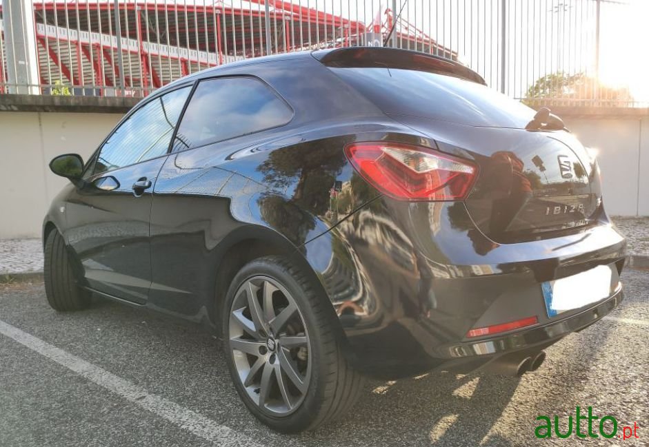 2014' SEAT Ibiza photo #5