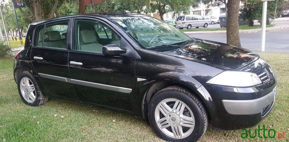 2005' Renault Megane photo #1