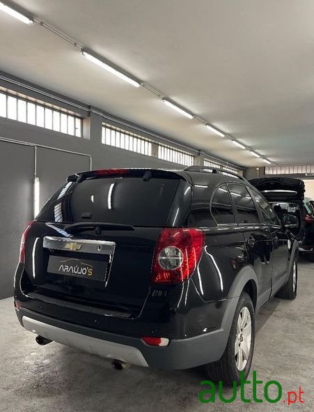 2010' Chevrolet Captiva 2.0 Vcdi Lt 7L photo #4