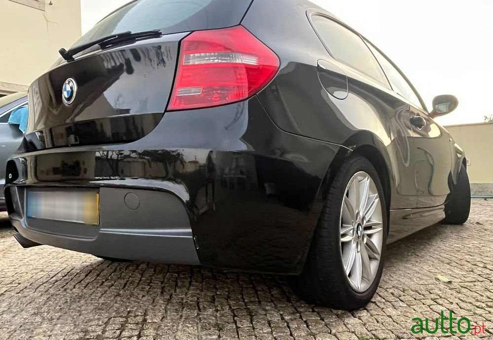 2010' BMW 116 D photo #3