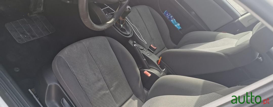 2010' SEAT Leon Sport photo #6