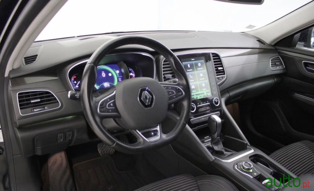 2017' Renault Talisman Sport Tourer photo #3
