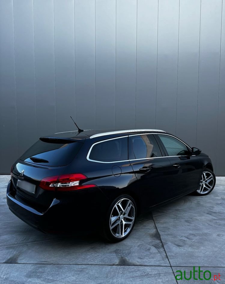 2014' Peugeot 308 1.6 Bluehdi Allure photo #4