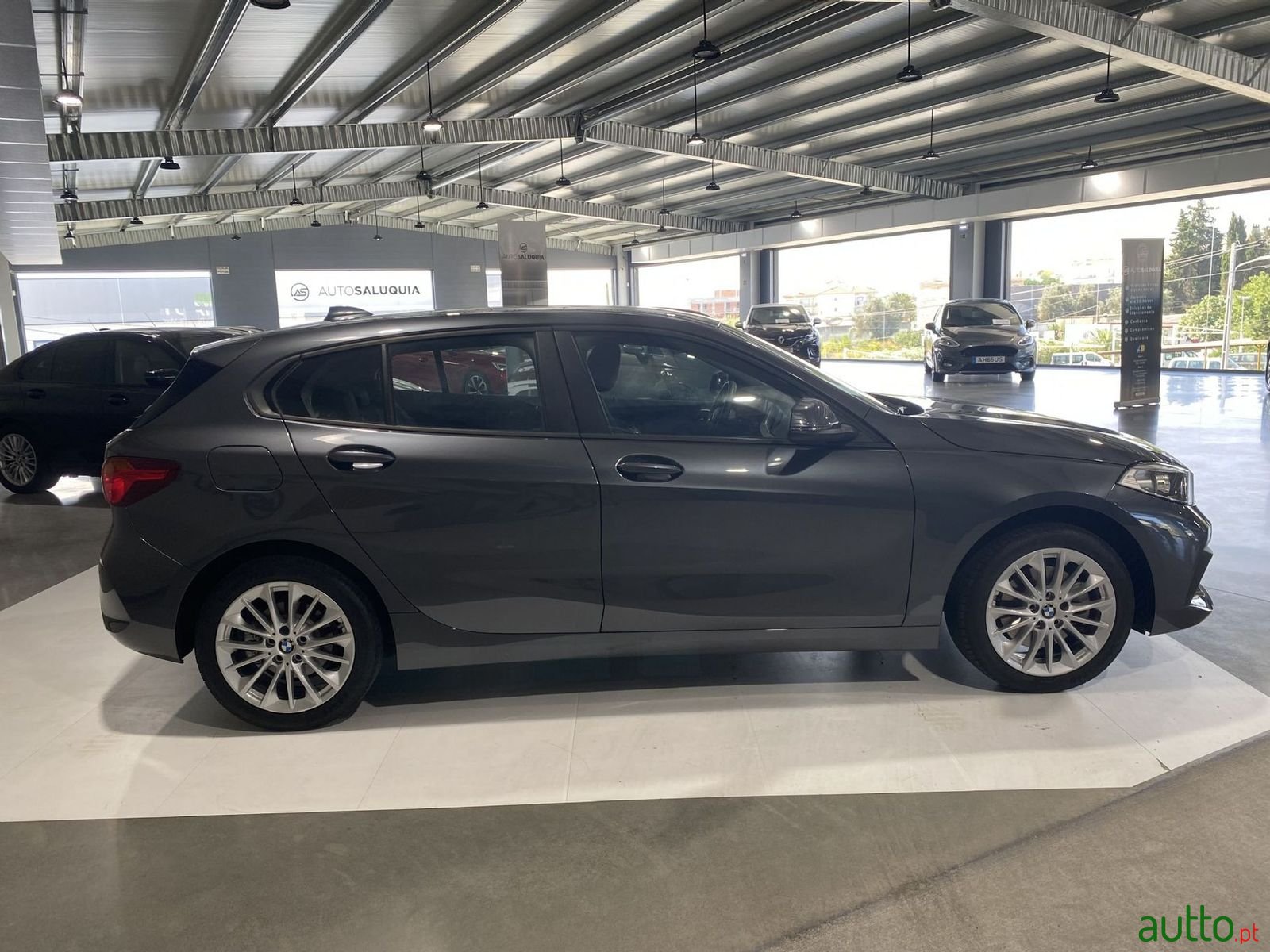 2021' BMW 116 photo #5