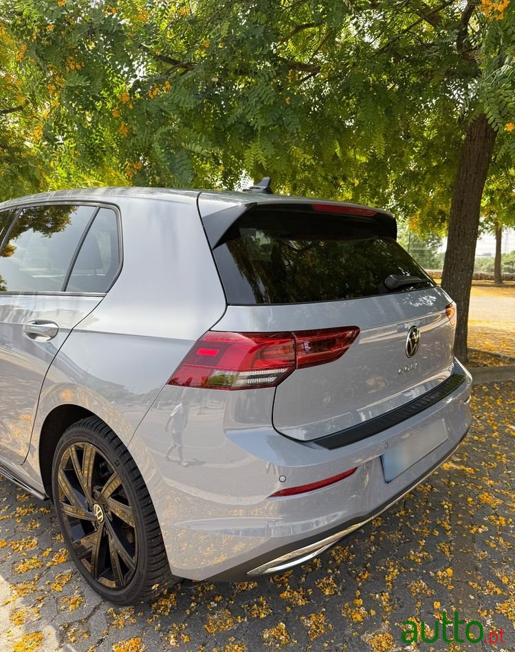 2023' Volkswagen Golf photo #4