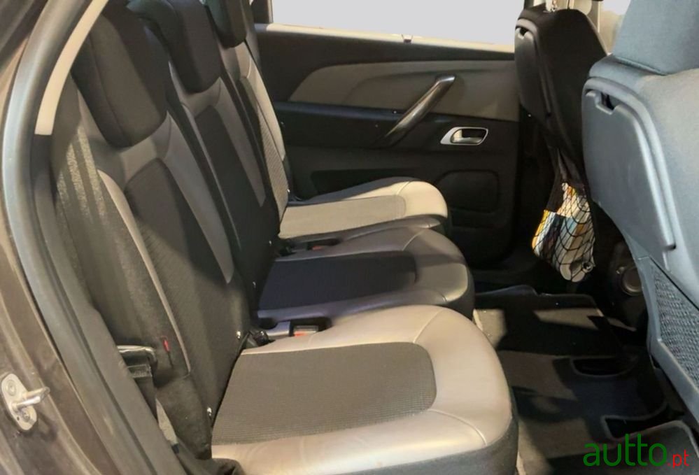 2018' Citroen C4 Picasso photo #4