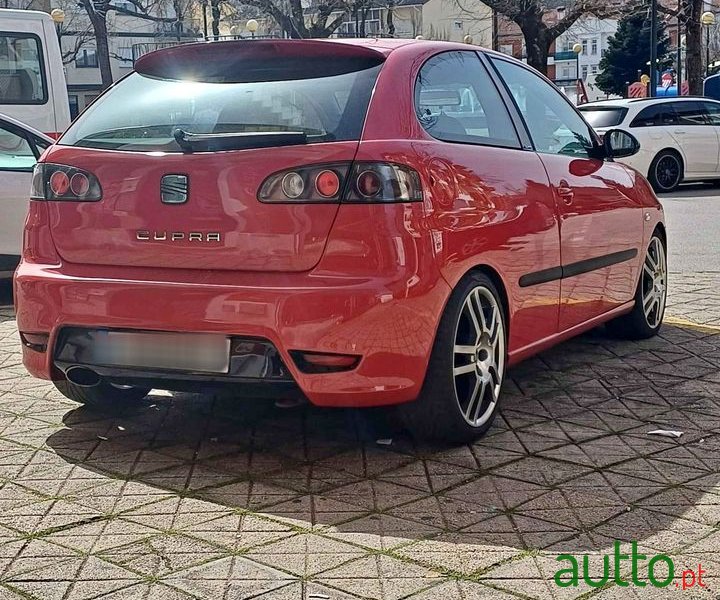 2004' SEAT Ibiza photo #6