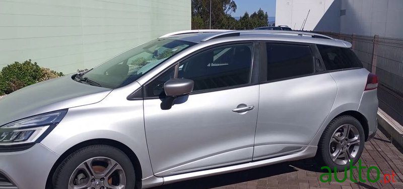 2019' Renault Clio 1.5 Dci Gt Line photo #3