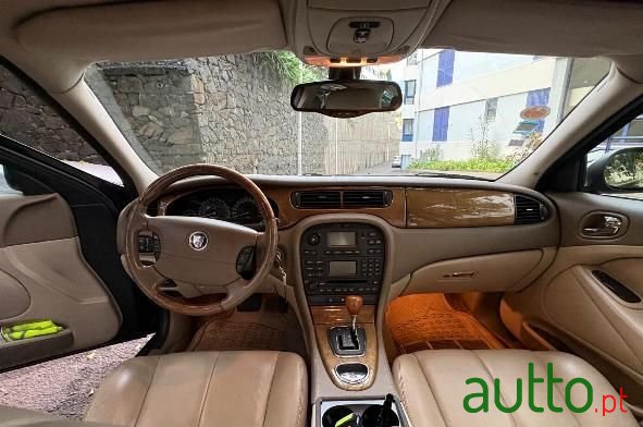 2004' Jaguar S-Type photo #5