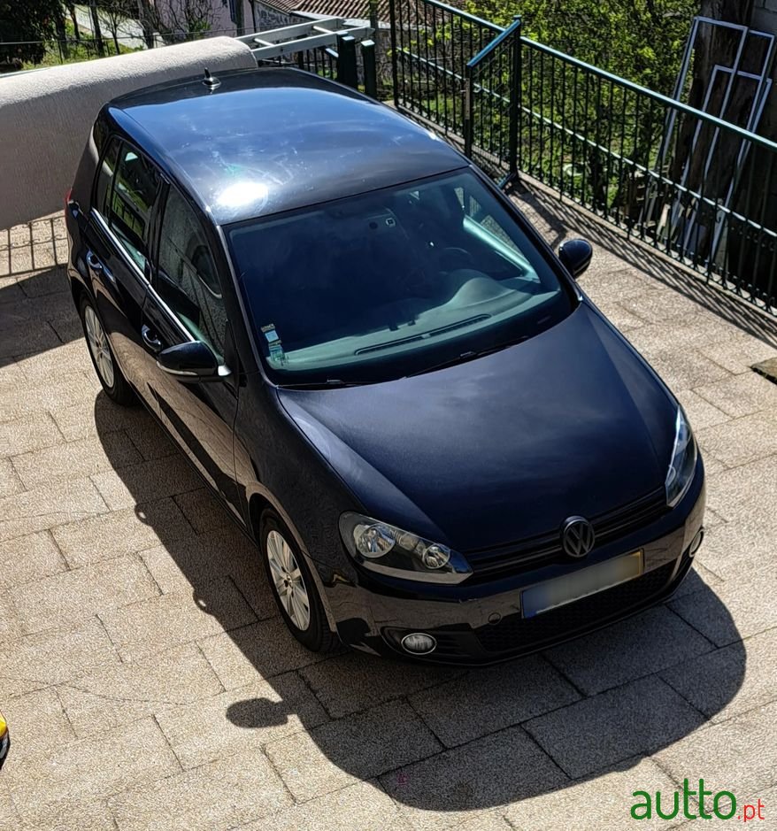 2012' Volkswagen Golf photo #2