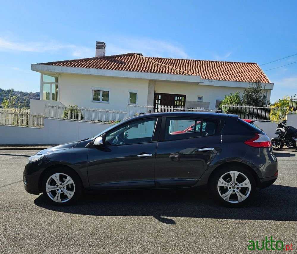 2013' Renault Megane photo #5