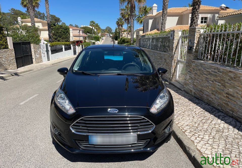 2016' Ford Fiesta photo #4