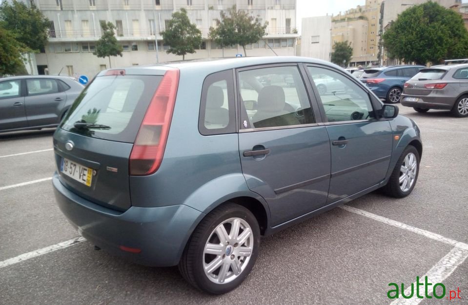 2003' Ford Fiesta photo #4