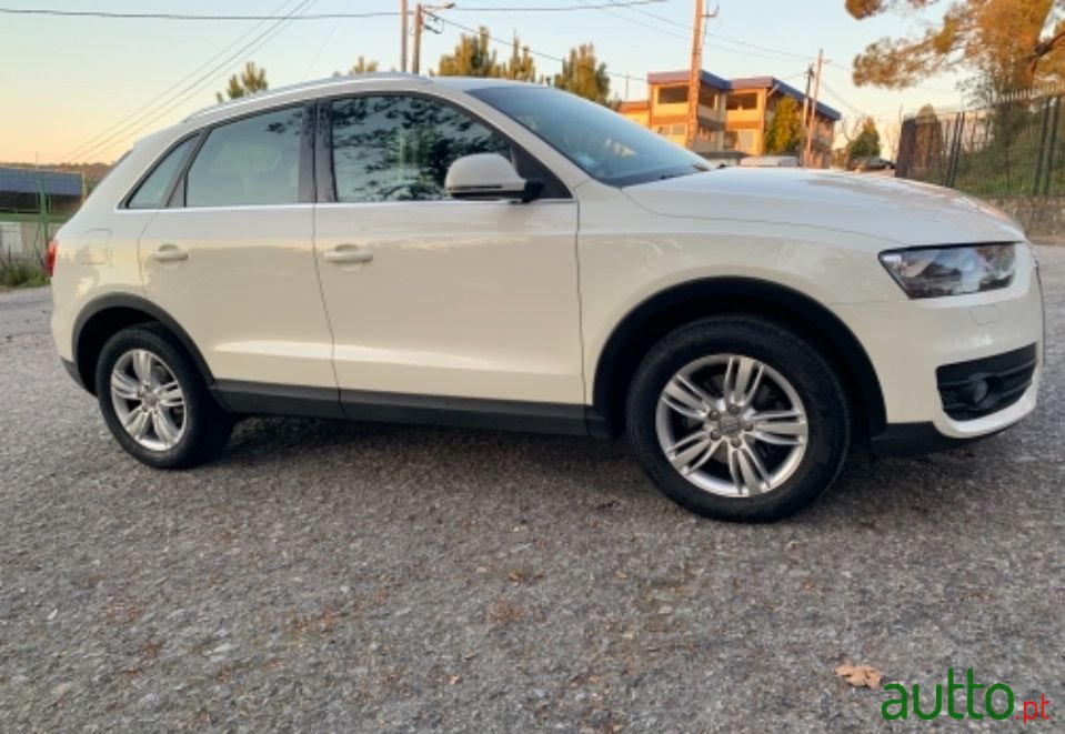 2013' Audi Q3 photo #2