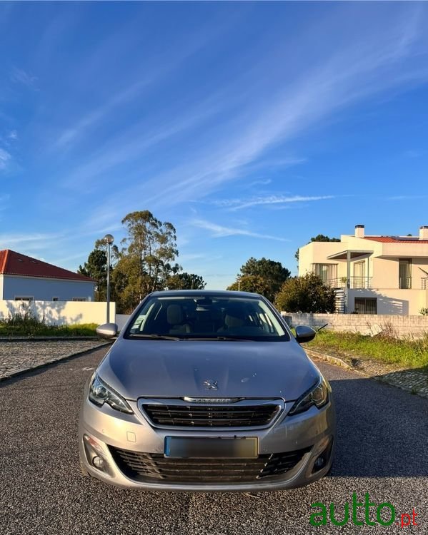 2015' Peugeot 308 photo #2