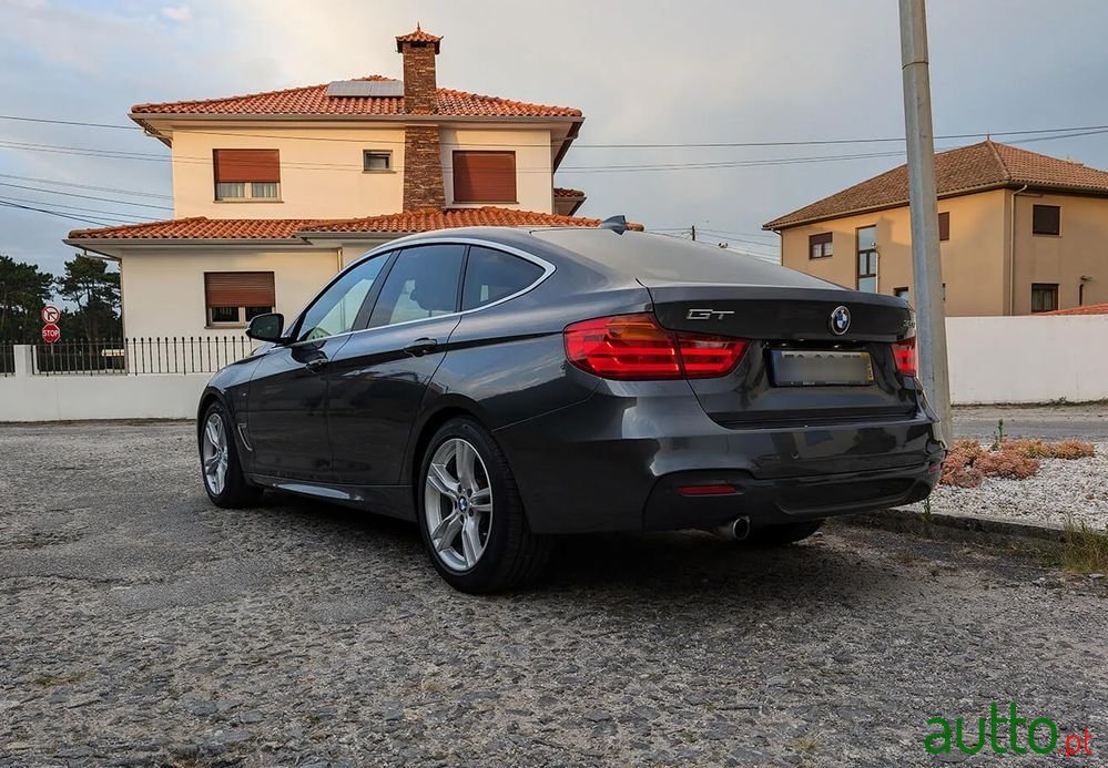 2015' BMW Série 3 D Auto Pack M photo #4