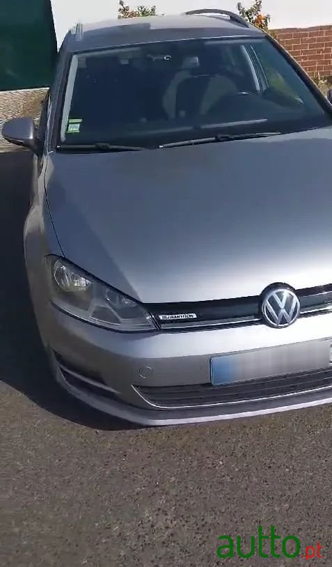 2015' Volkswagen Golf Variant photo #2