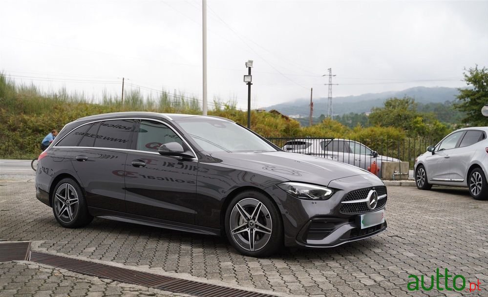 2022' Mercedes-Benz Classe C photo #6