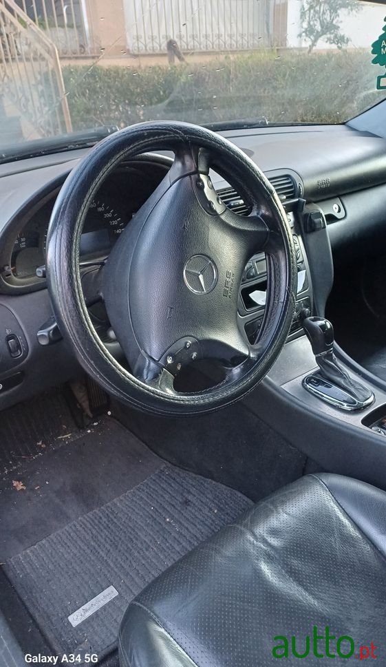 2004' Mercedes-Benz Classe C Cdi Avantgarde Aut. photo #4