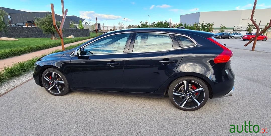 2014' Volvo V40 photo #4