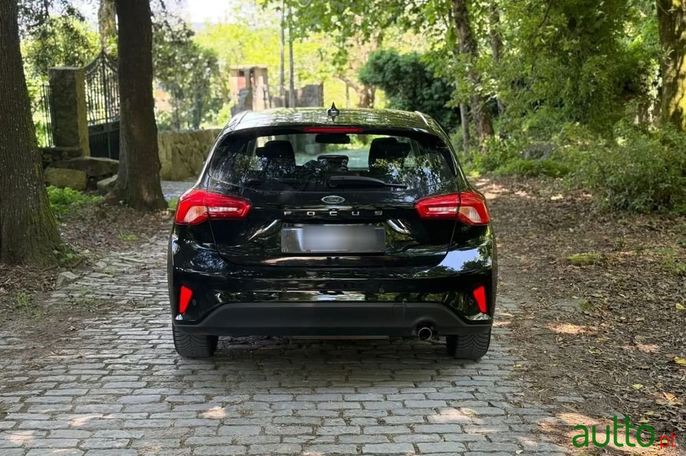 2019' Ford Focus photo #5