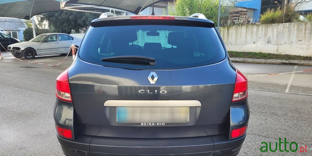 2008' Renault Clio Break photo #4