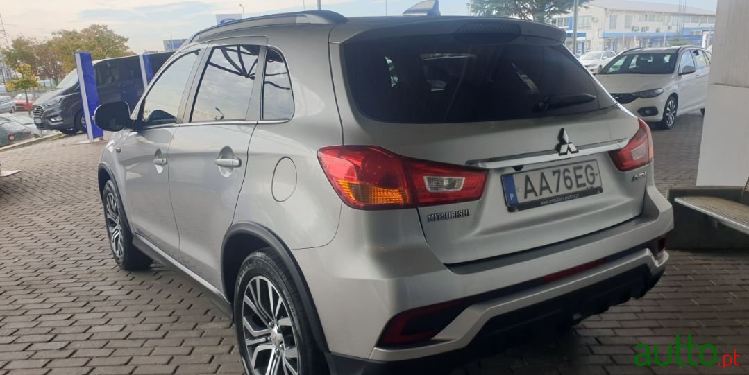 2020' Mitsubishi ASX photo #5