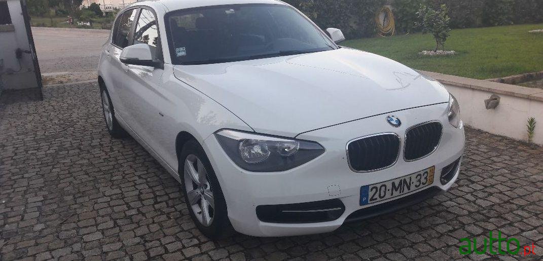 2012' BMW 118 Line Sport photo #2