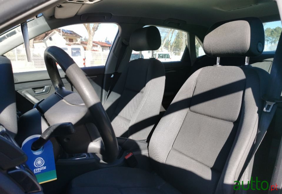 2001' Audi A4 photo #5