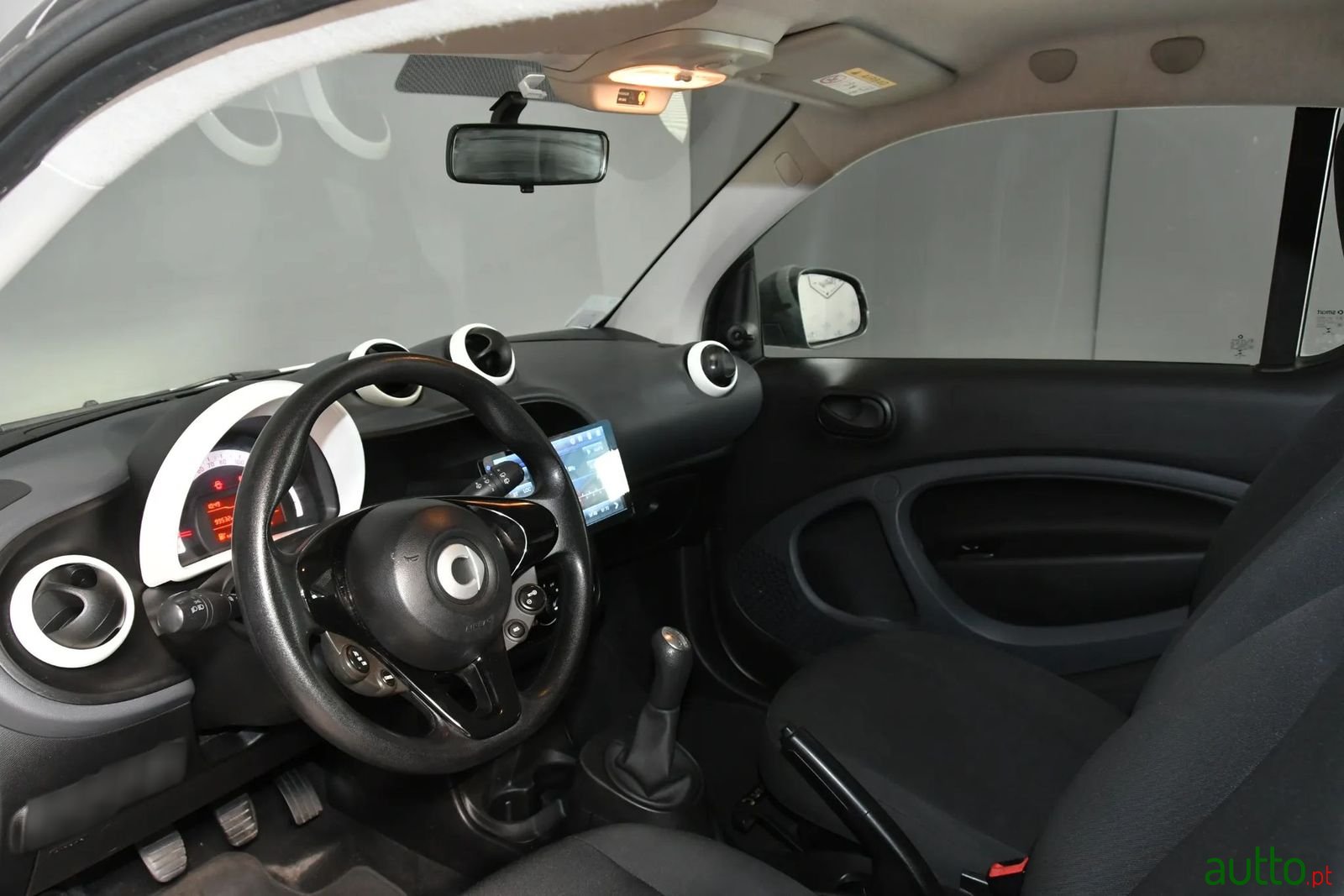 2015' Smart Fortwo photo #4