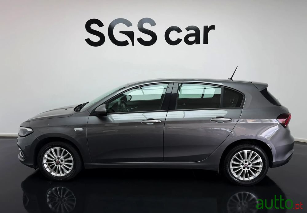 2022' Fiat Tipo 1.3 Multijet Life photo #2