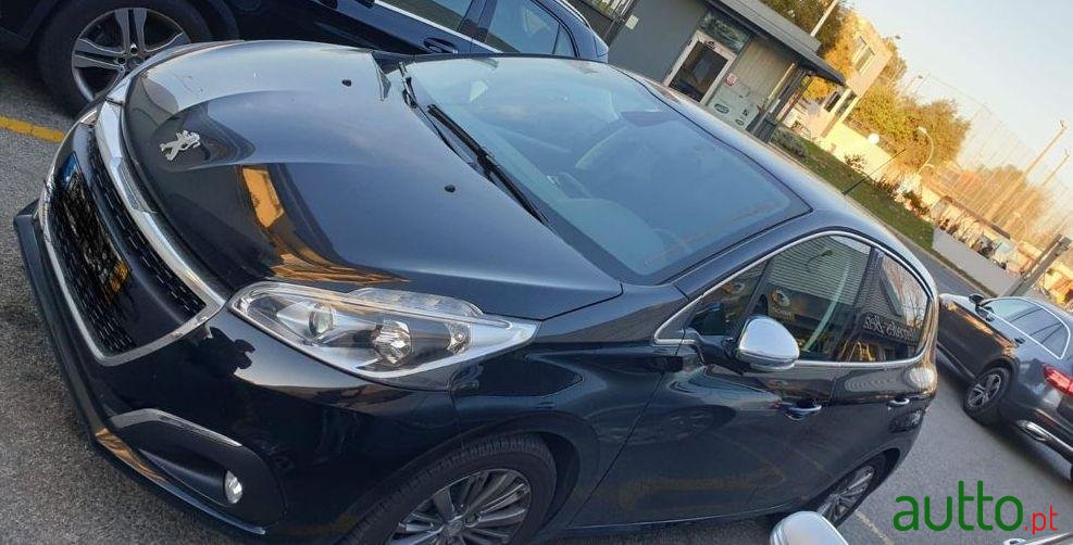 2018' Peugeot 208 photo #1