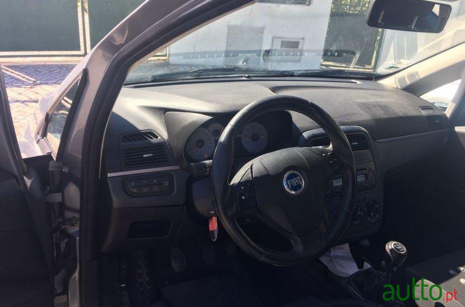 2007' Fiat Grande Punto Sport photo #1