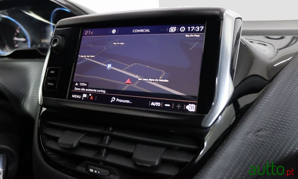 2017' Peugeot 2008 photo #6