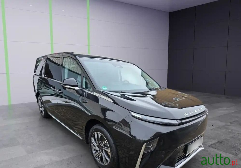 2023' Maxus MIFA 9 Luxury photo #3