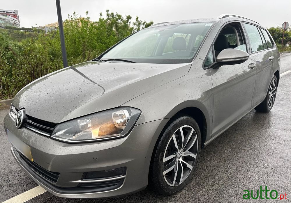 2016' Volkswagen Golf Variant photo #1
