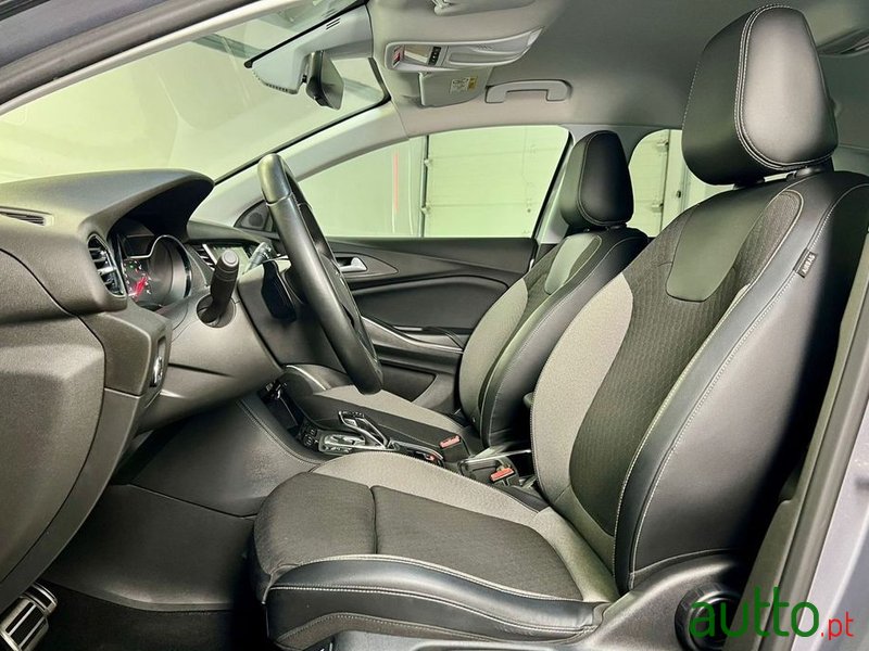 2020' Opel Grandland X photo #6