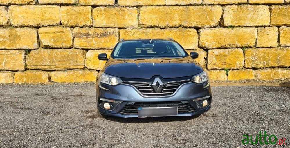 2017' Renault Megane Sport Tourer photo #5