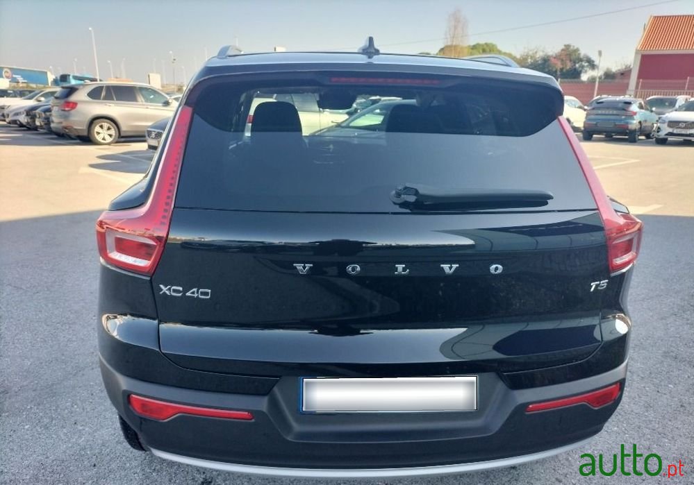 2021' Volvo Xc 40 photo #5