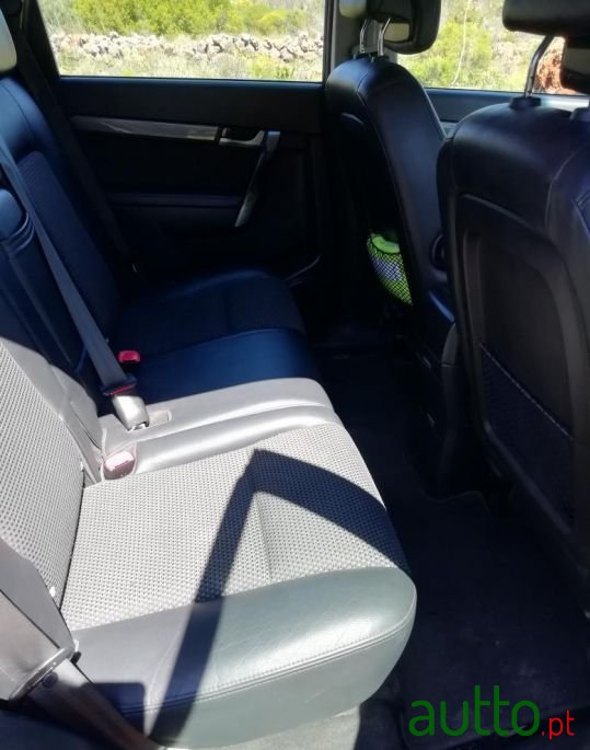 2009' Chevrolet Captiva photo #6