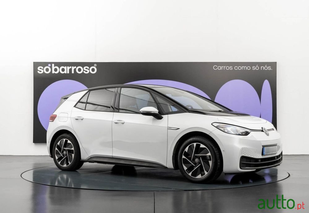 2023' Volkswagen ID.3 Pro Confort photo #6