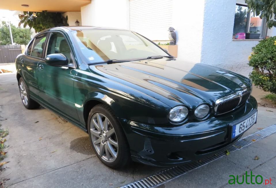 2004' Jaguar X-Type photo #3
